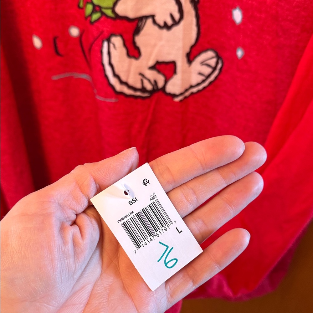 Unisex Peanuts Red Snoopy Long Sleeve Pajama set - Picture 7 of 10